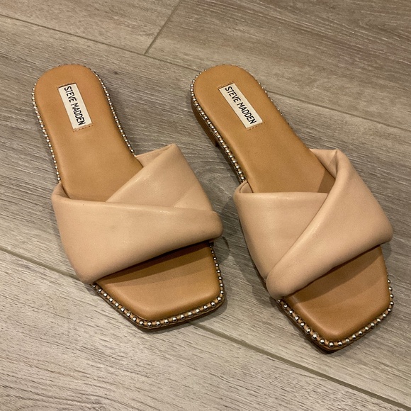 Steve Madden Shoes - Steve Madden Rayne Slide Sandal Tan Stud Accents Size 8.5